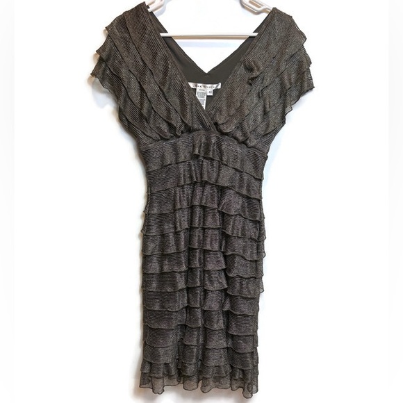 Max Studio Stretchy Tiered Ruffle Knit V neck / back Midi Dress Sz S Sma… - Picture 1 of 5